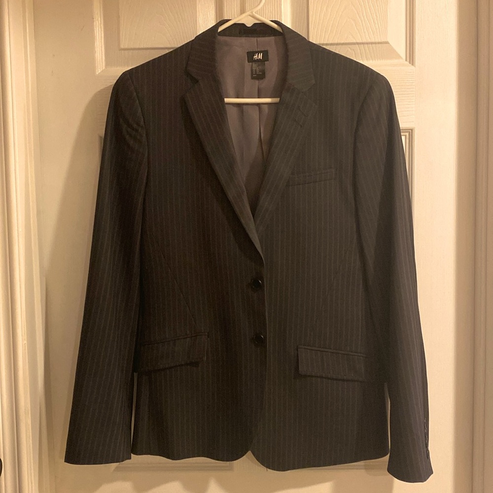 H&M men’s Gray Blazer Sportcoat Jacket pinstripe 36R two button